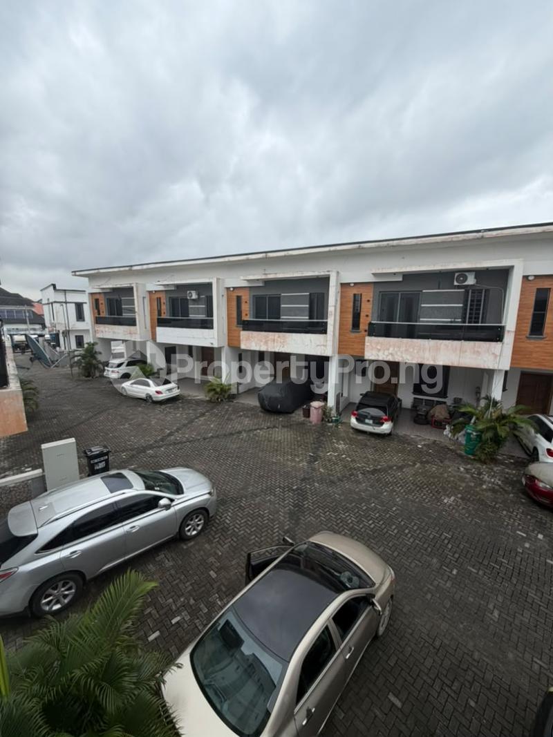4 bedroom House for sale Ikota Lekki Lagos