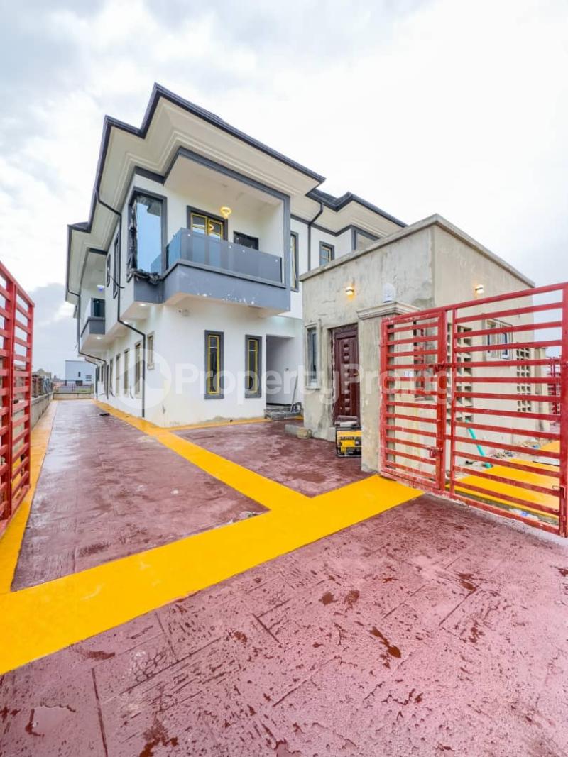 4 bedroom House for sale Bogije Ajah Lagos