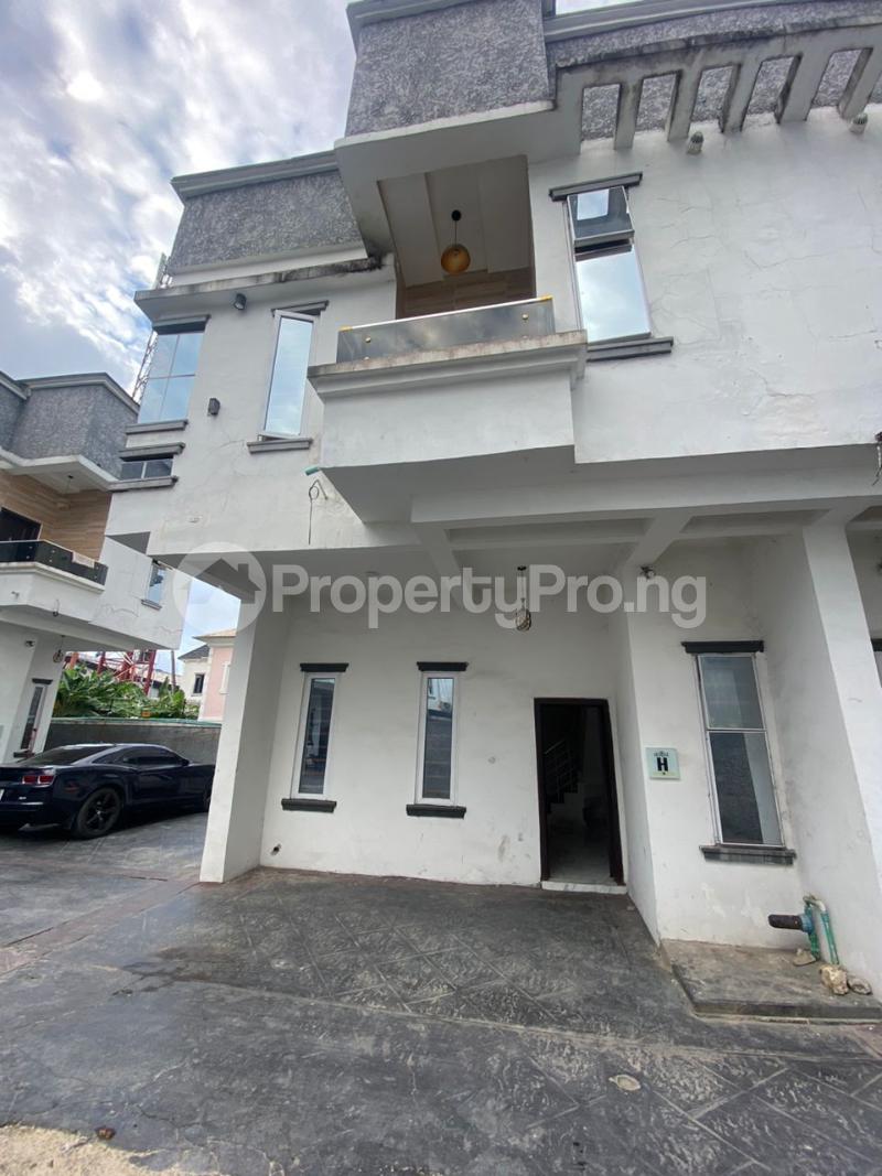 4 bedroom House for sale Chevron Axis 2nd Toll Gate Lekki Lagos