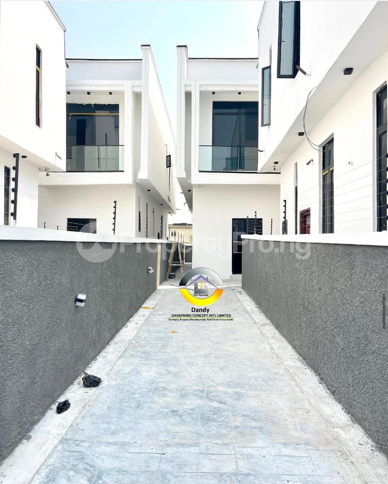 4 bedroom House for sale orchid Lekki Lagos