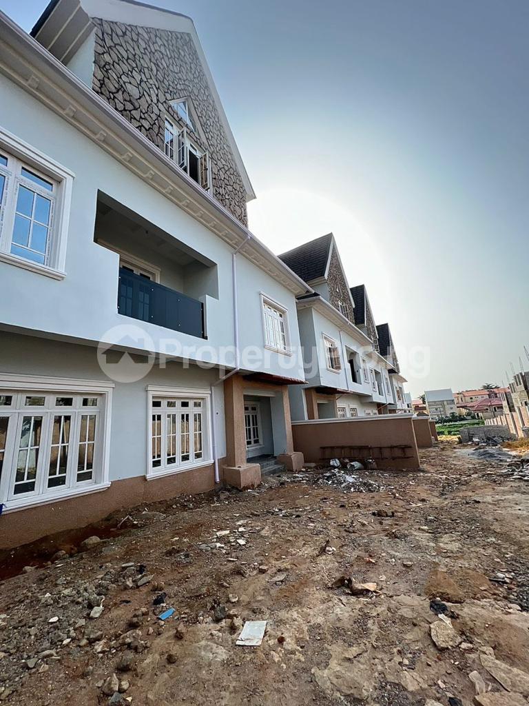 4 bedroom House for sale Gwarinpa Abuja