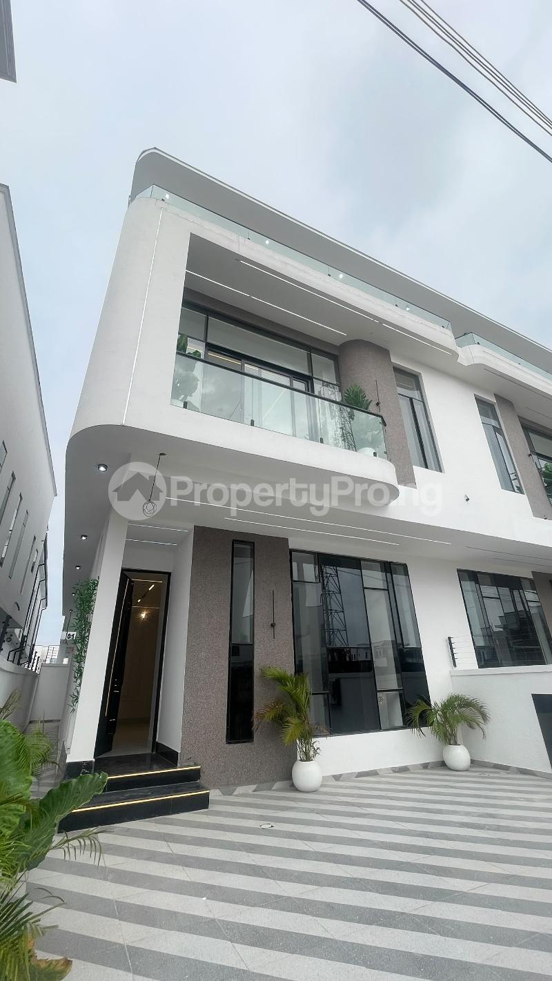 4 bedroom House for sale Ikota Lekki Lagos