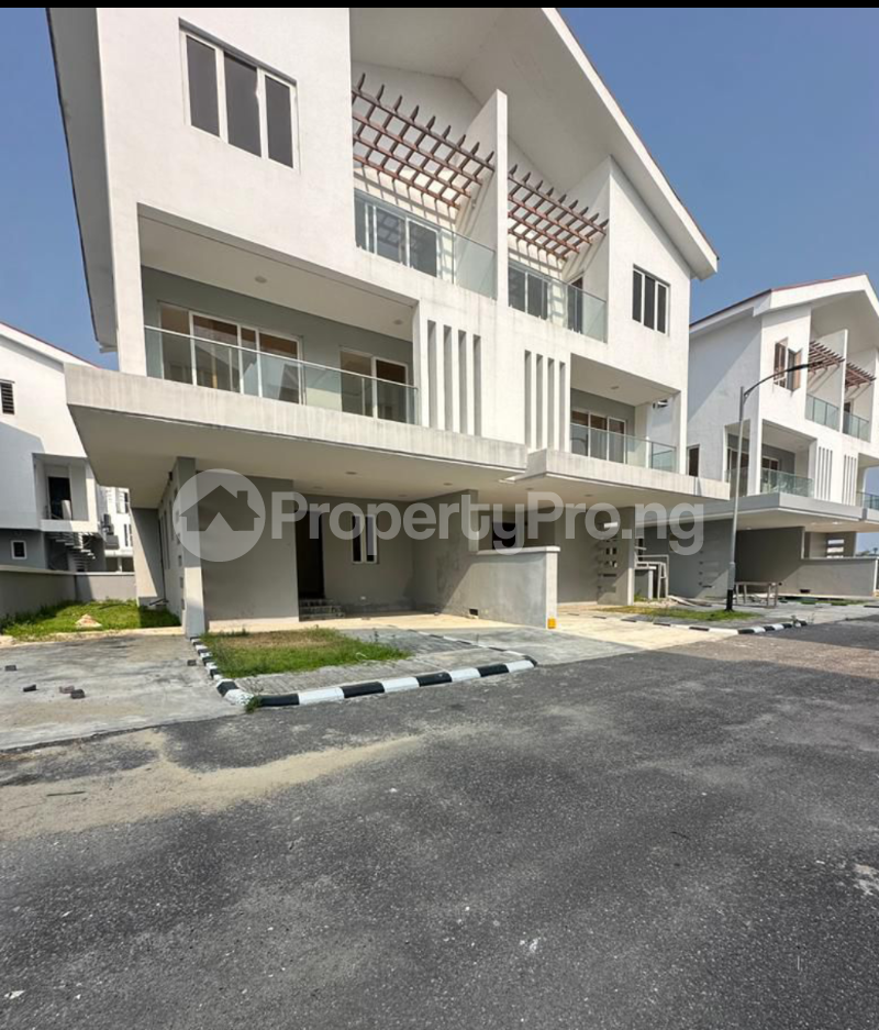 4 bedroom House for rent Twin Lake Estate Lekki Chevron Lekki Lagos