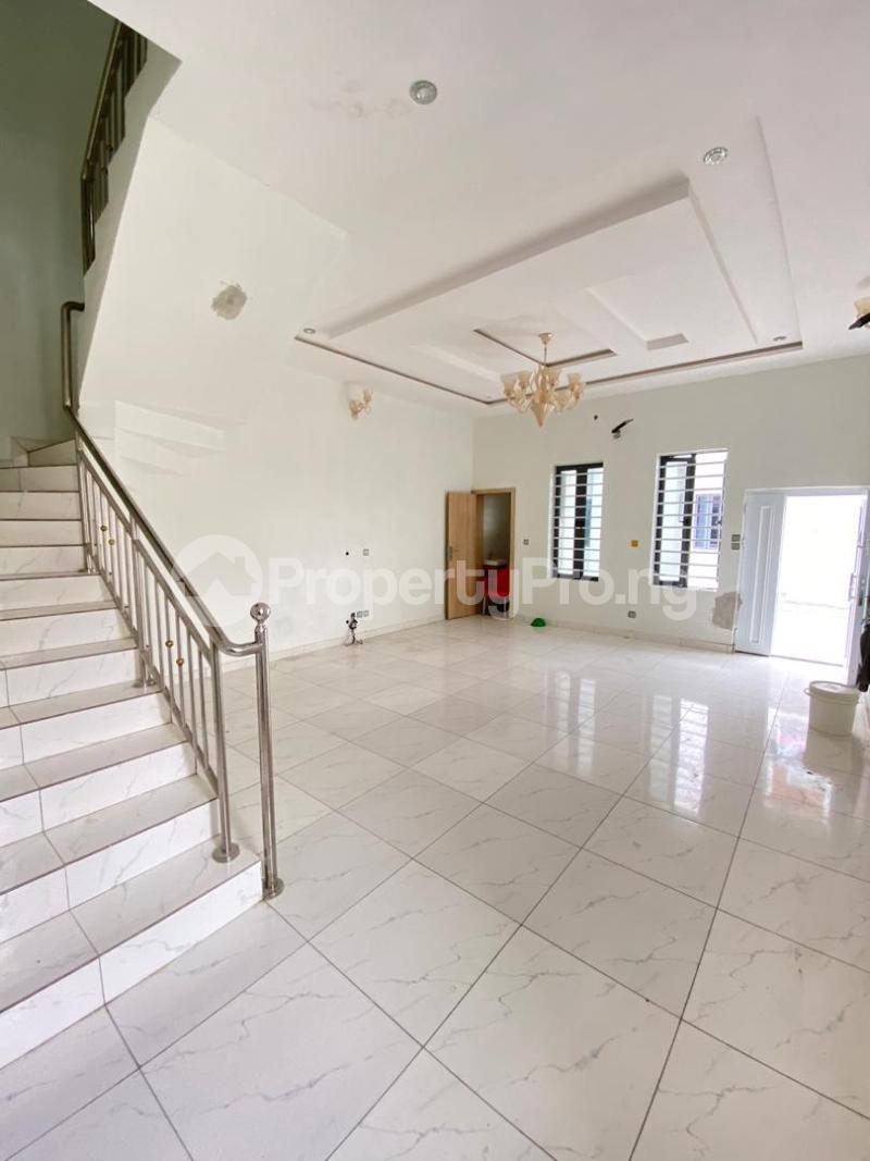 4 bedroom House for sale Orchid Road Lekki Lagos (PID 2DNBZ