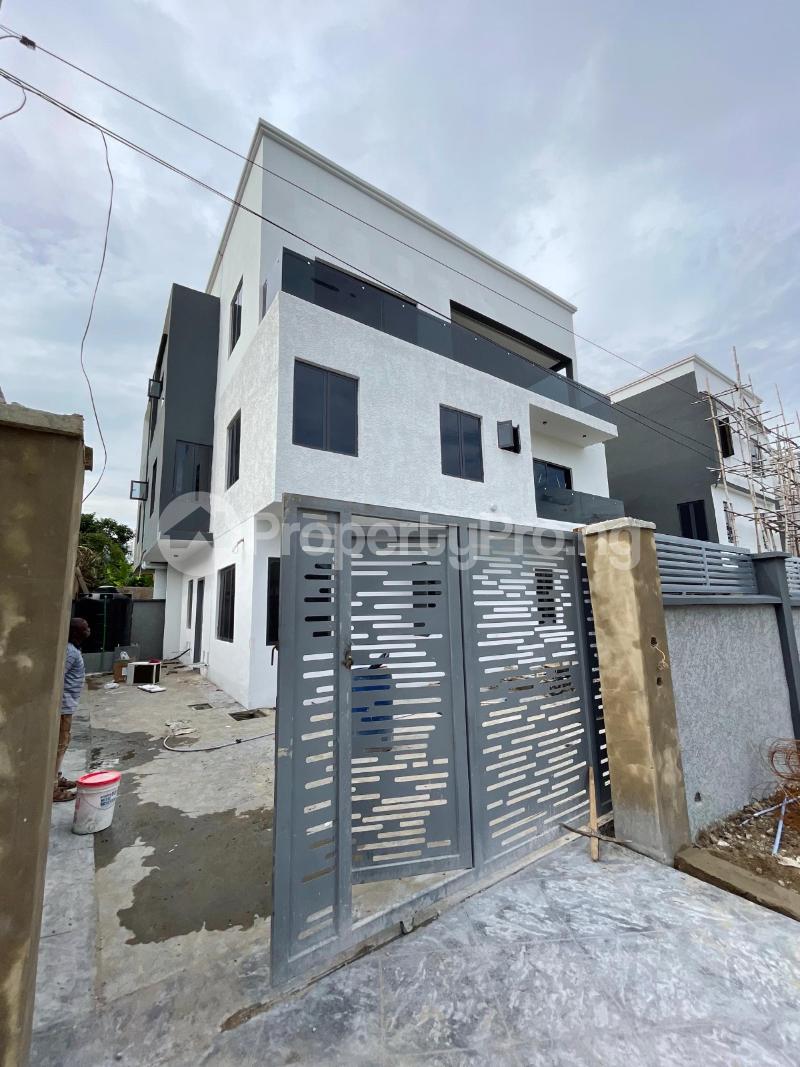4 bedroom House for sale Mende Maryland Lagos