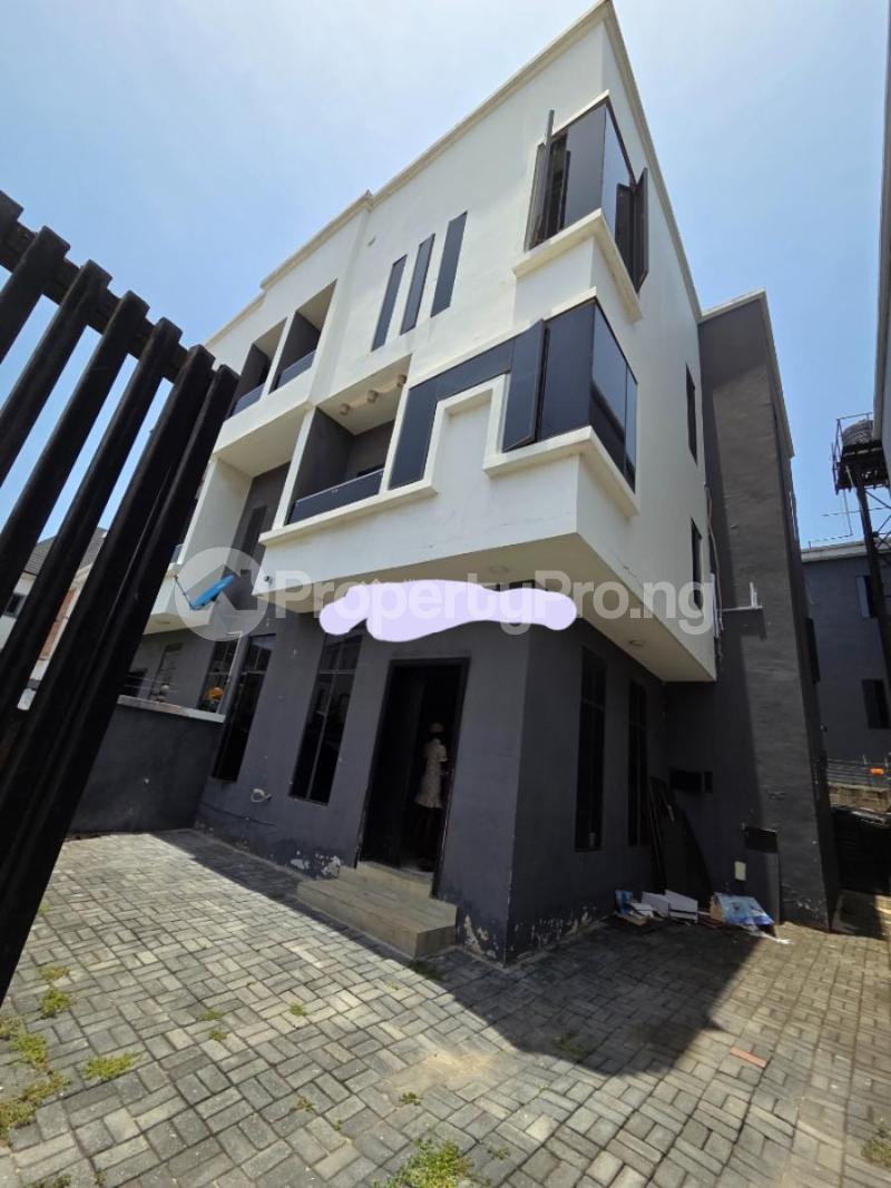 4 bedroom House for rent Osapa london Lekki Lagos