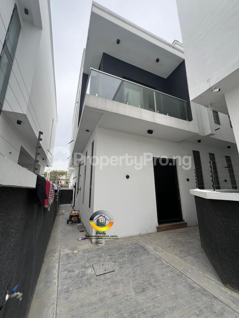 4 bedroom House for sale chevron Lekki Lagos