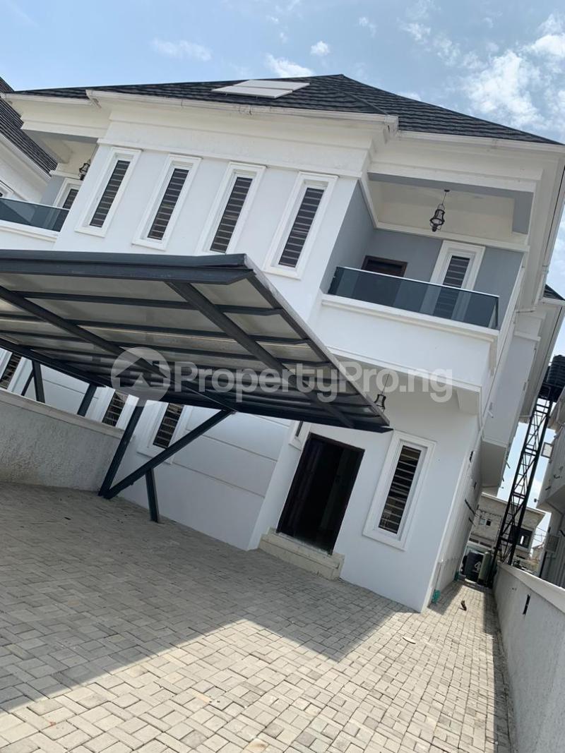 4 bedroom House for sale 2nd Toll Gate Lekki Lagos