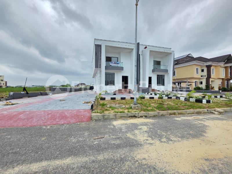 4 bedroom House for sale Lekki Lagos