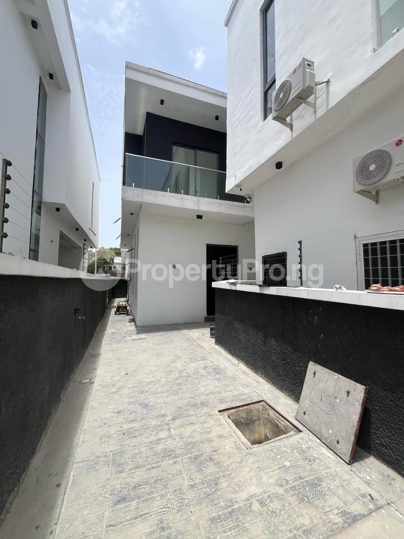 4 bedroom House for sale chevron Lekki Lagos