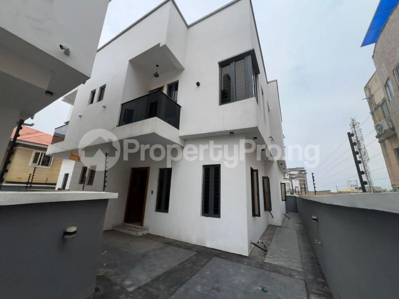 4 bedroom House for sale Alpha Beach Road Igbo-efon Lekki Lagos