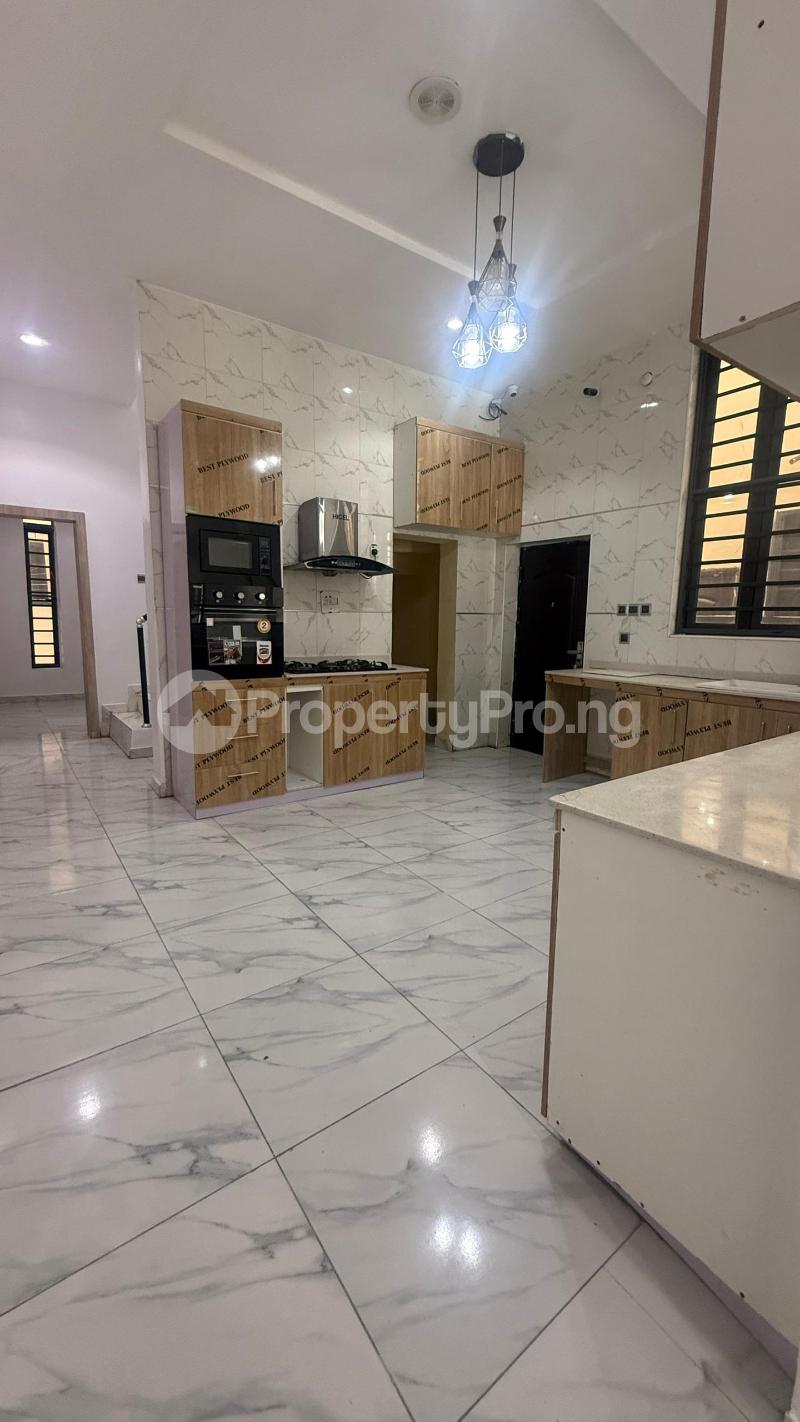 4 bedroom House for rent Ikota Lekki Lagos
