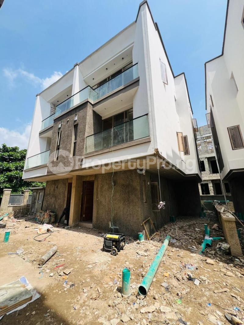 4 bedroom House for sale Adeniyi Jones Ikeja Lagos