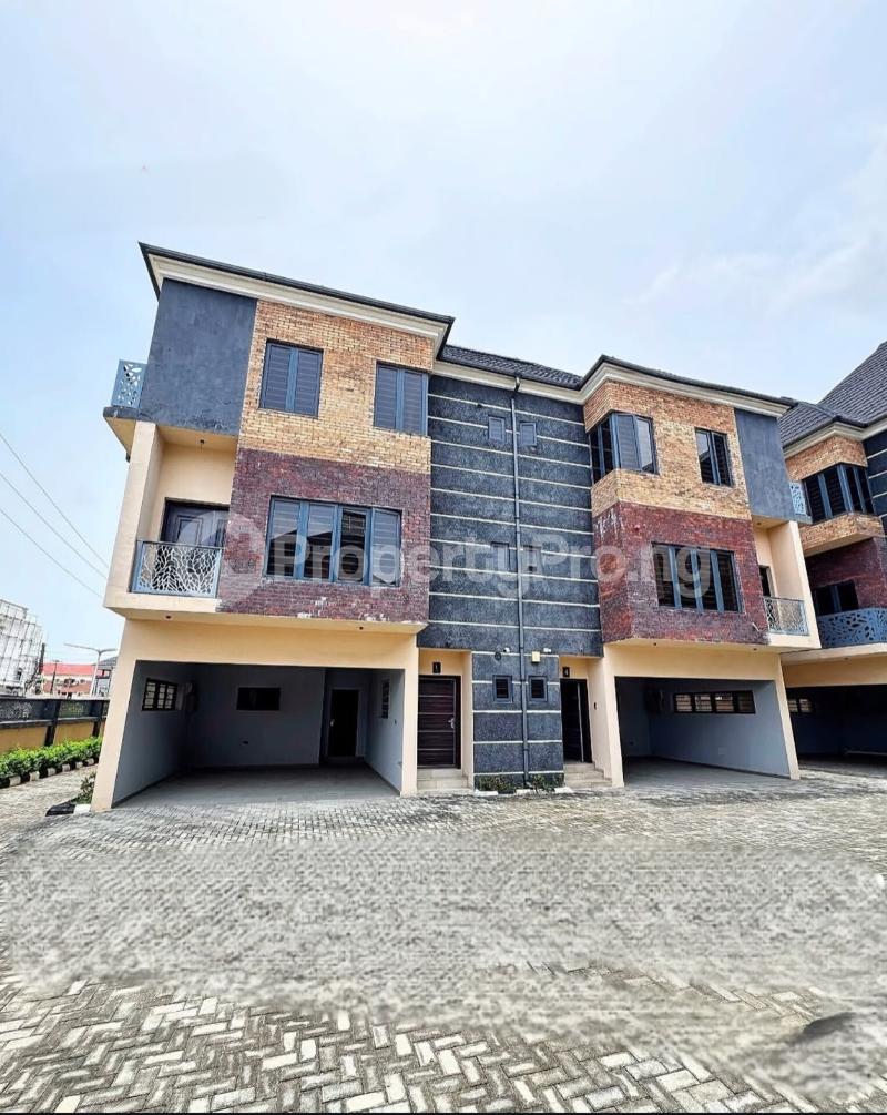 4 bedroom House for sale Ilasan Lekki Lagos