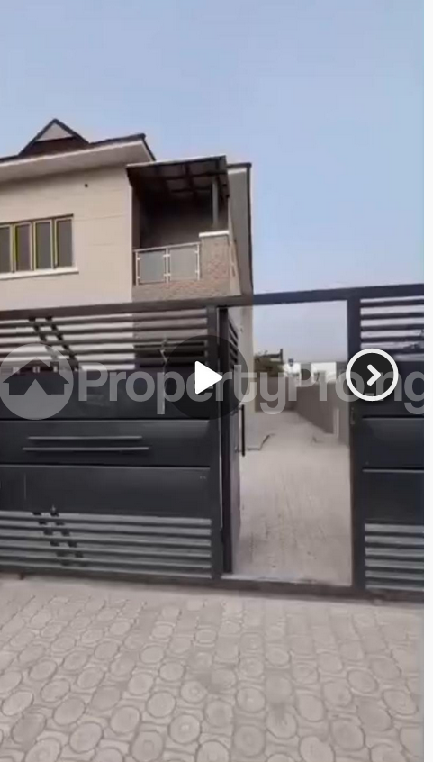 4 bedroom House for sale FO1 Layout Kubwa Abuja