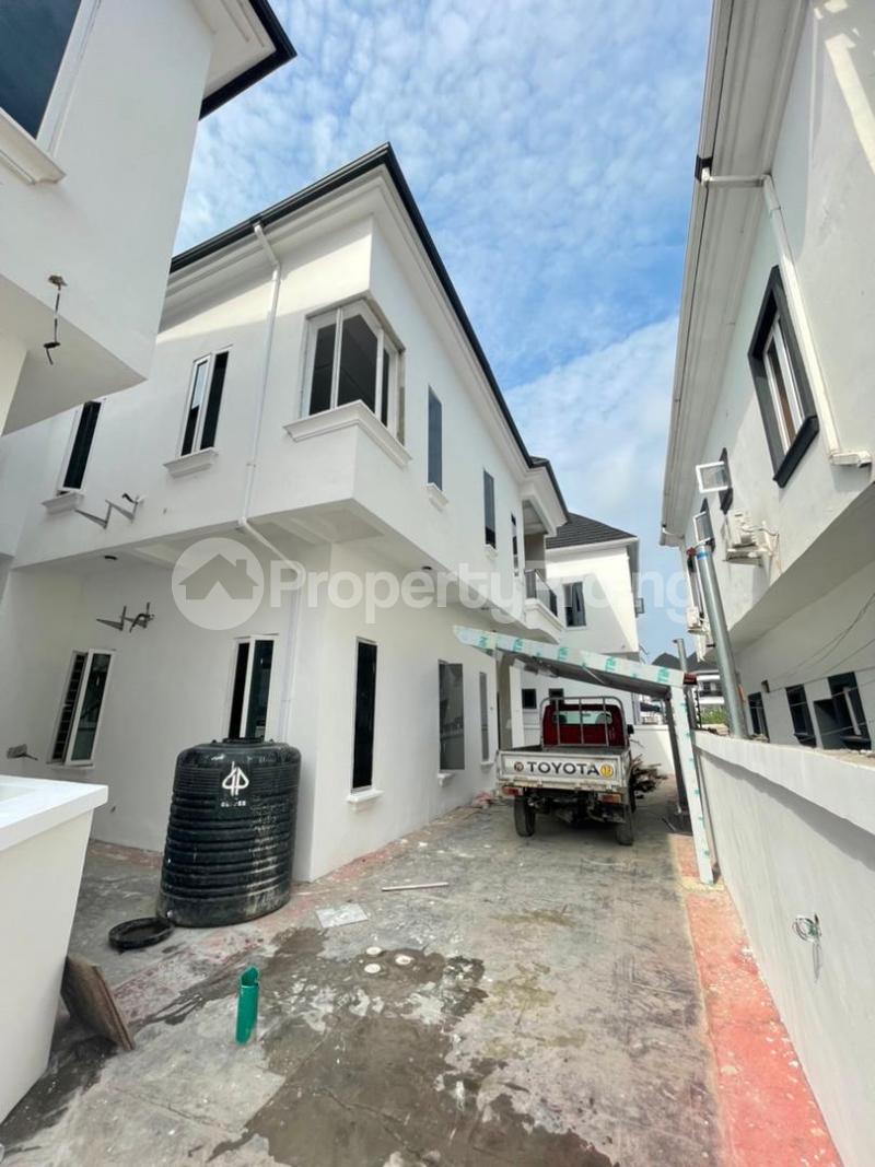 4 bedroom House for sale 2nd Toll Gate, Lekki Ibeju-Lekki Lagos