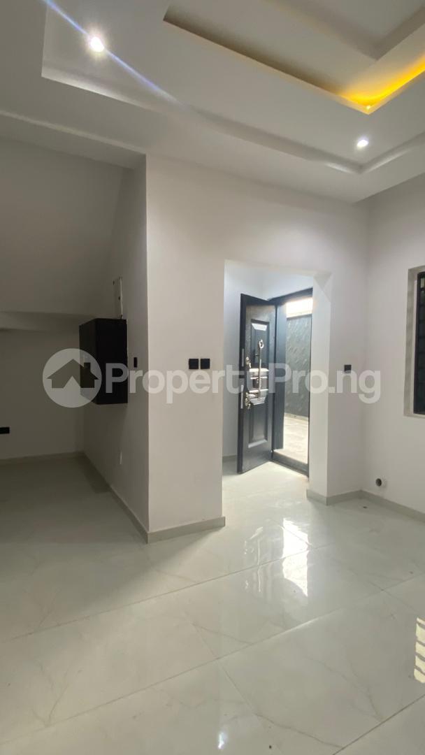 4 bedroom House for sale Owukori Crescent, Alaka Estate, Surulere Lagos