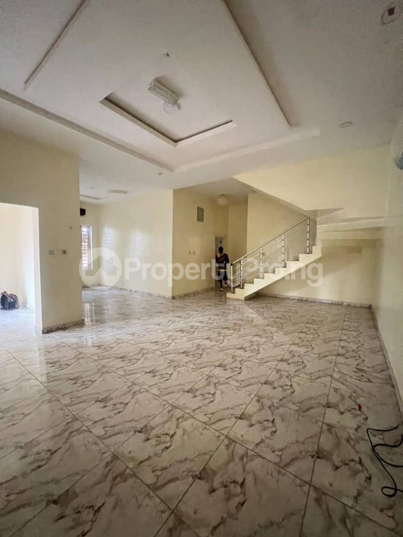 4 bedroom House for rent Ologolo Lekki Lagos