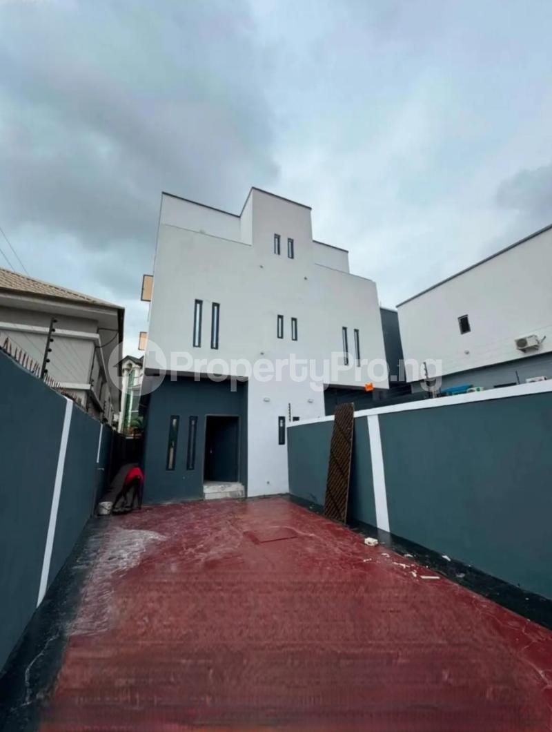 4 bedroom House for sale Berger Ojodu Lagos