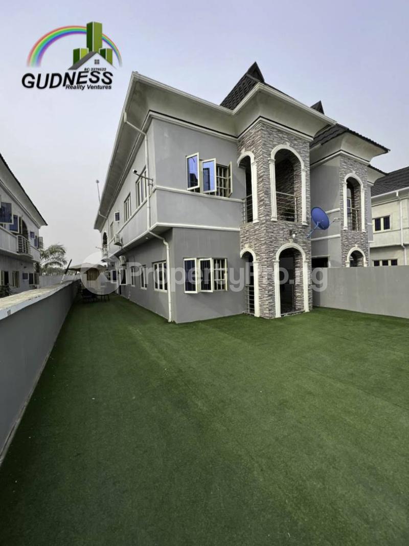 4 Bedroom House in Abraham adesanya estate Ajah Lagos House for sale