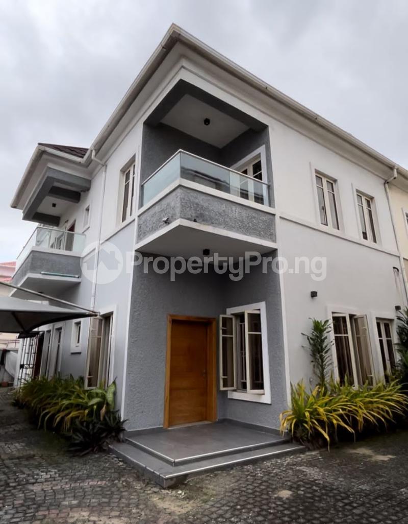 4 bedroom House for rent Jakande Lekki Lagos