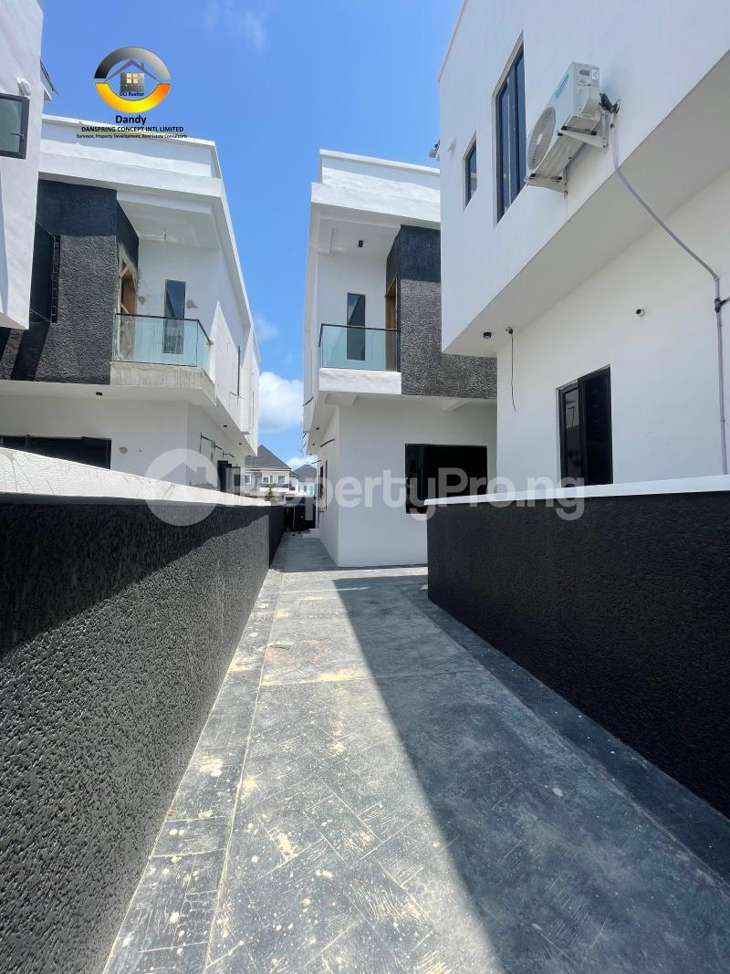 4 bedroom House for sale orchid Lekki Lagos