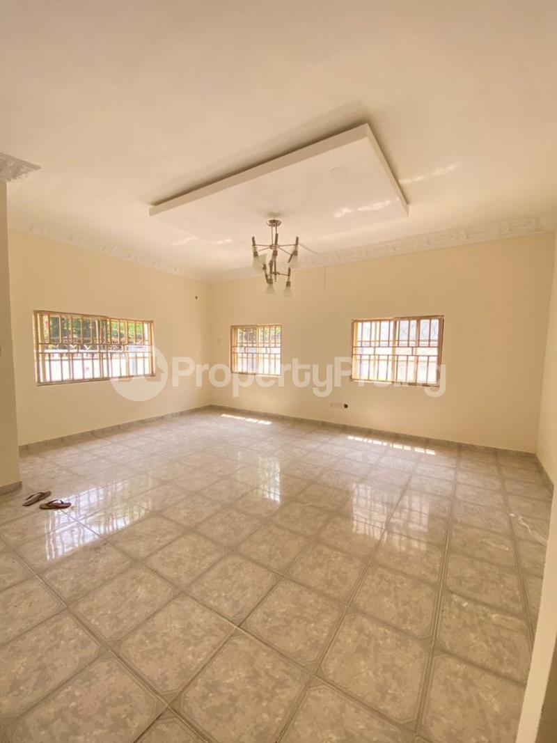 5 bedroom House for rent Gwarinpa Abuja