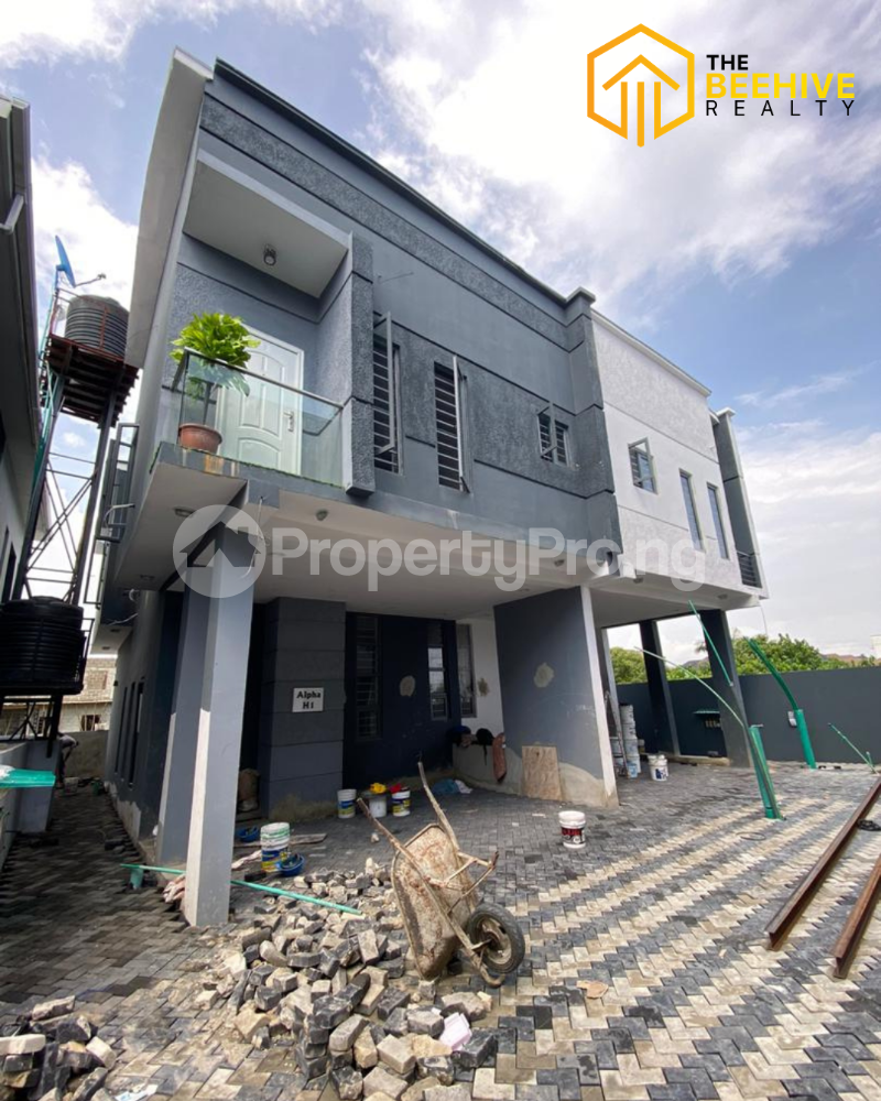 4 bedroom House for sale Orchid Road chevron Lekki Lagos