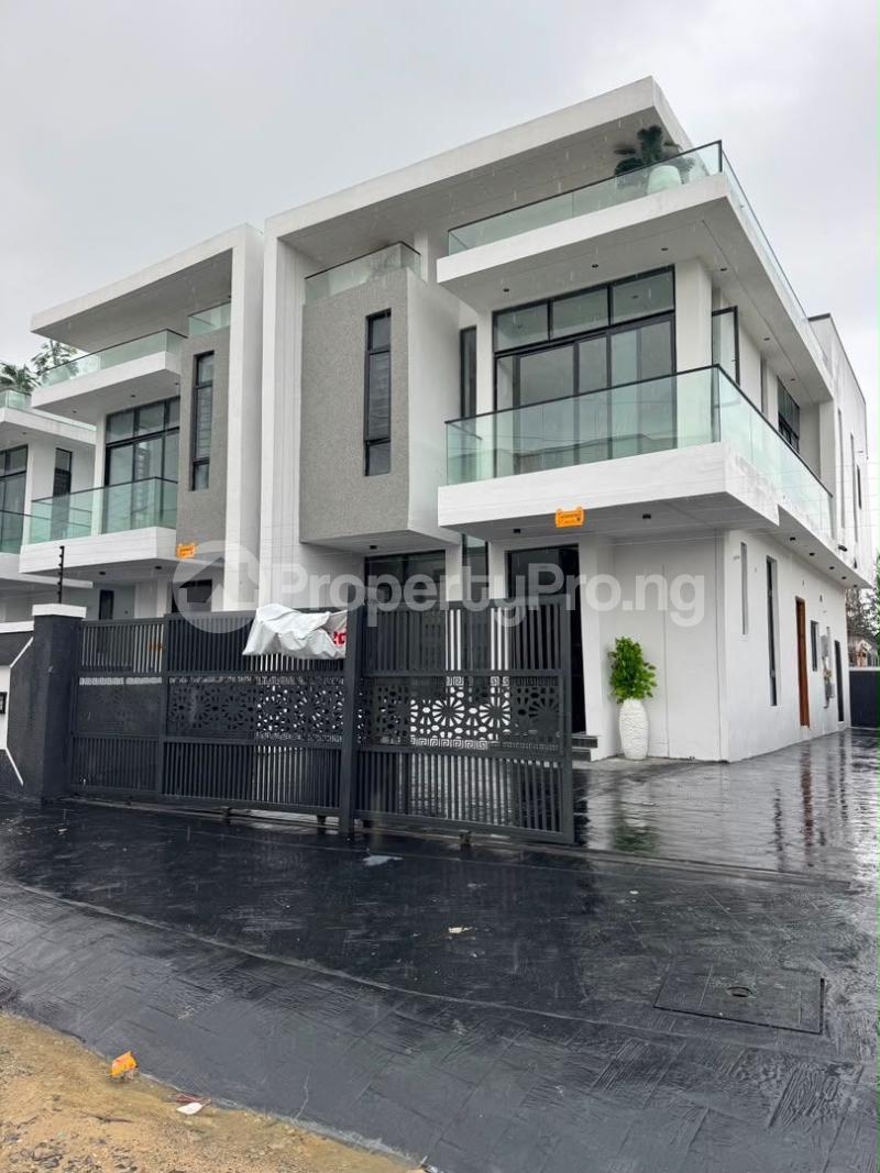 4 bedroom House for sale Ikota Lekki Lagos