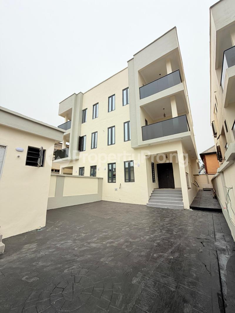4 bedroom House for sale Magodo GRA Phase 1 Ojodu Lagos