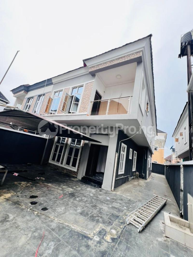 4 bedroom House for sale Chevron Lekki Lagos