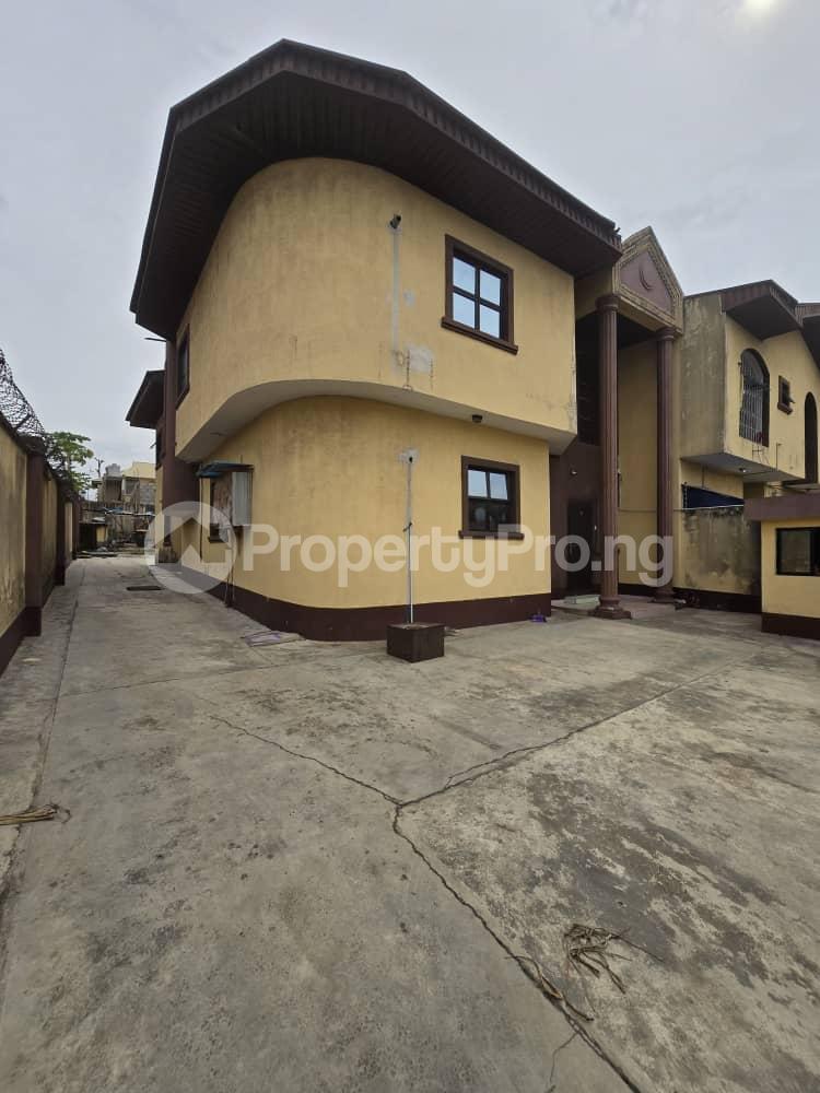 House for rent Estate Omole phase 2 Ojodu Lagos
