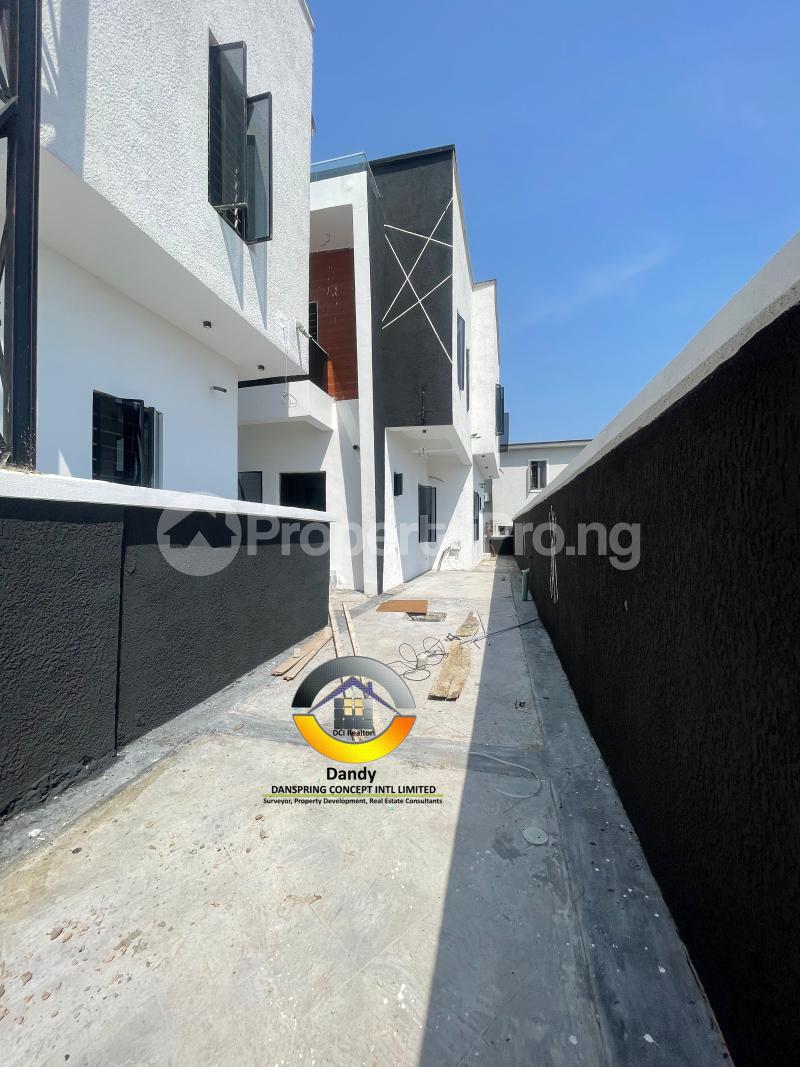 4 bedroom House for sale Orchid Lekki Lagos