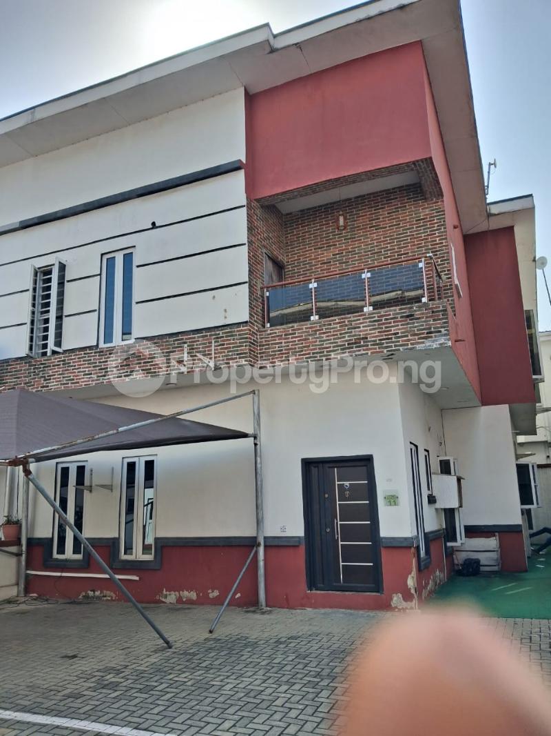 4 bedroom House for sale Van Daniel Estate, Orchid Road Lekki Lagos