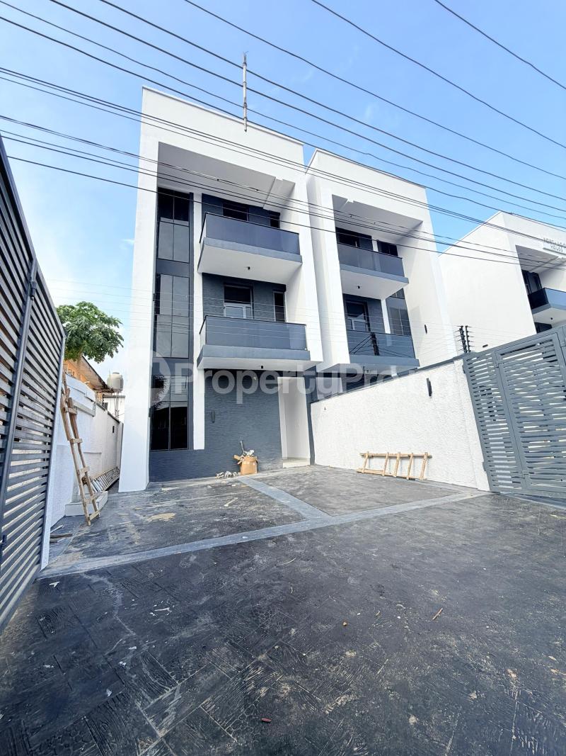 4 bedroom House for sale Adeniji Jones Adeniyi Jones Ikeja Lagos