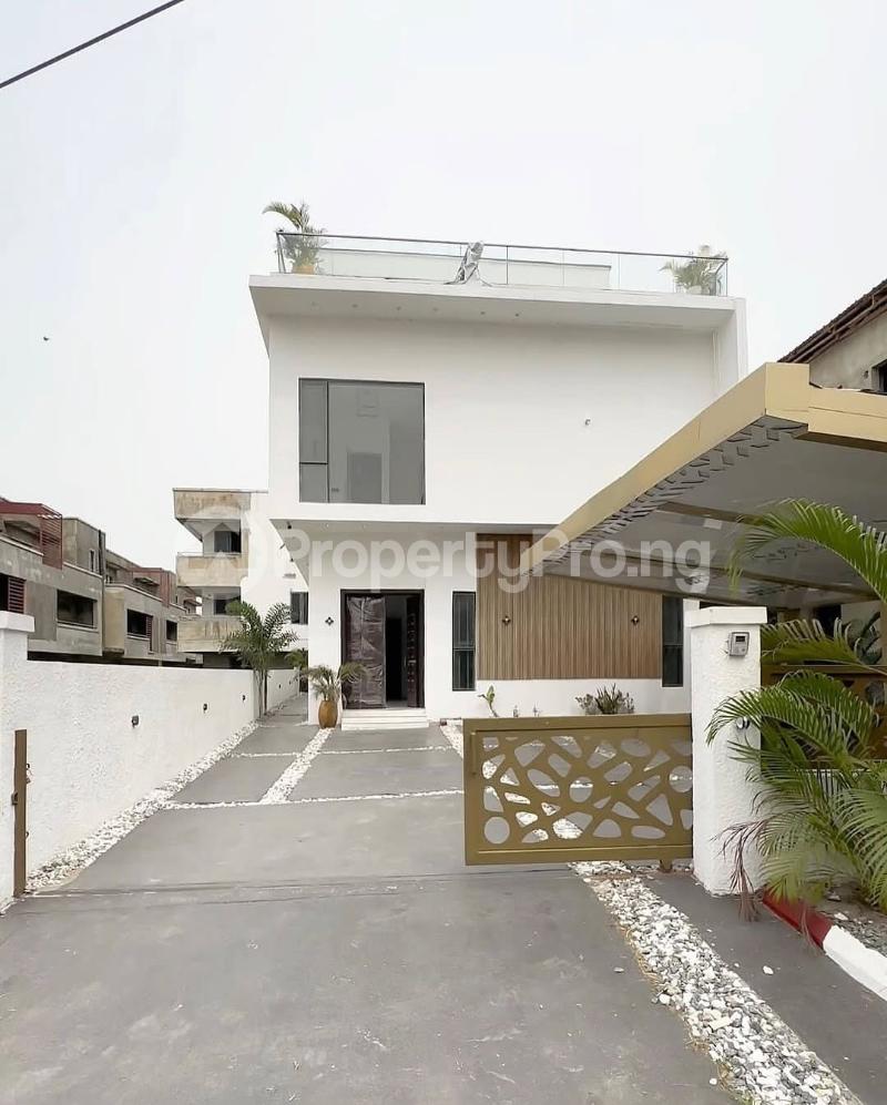 5 bedroom House for sale 2nd Toll Gate , chevron Lekki Lagos