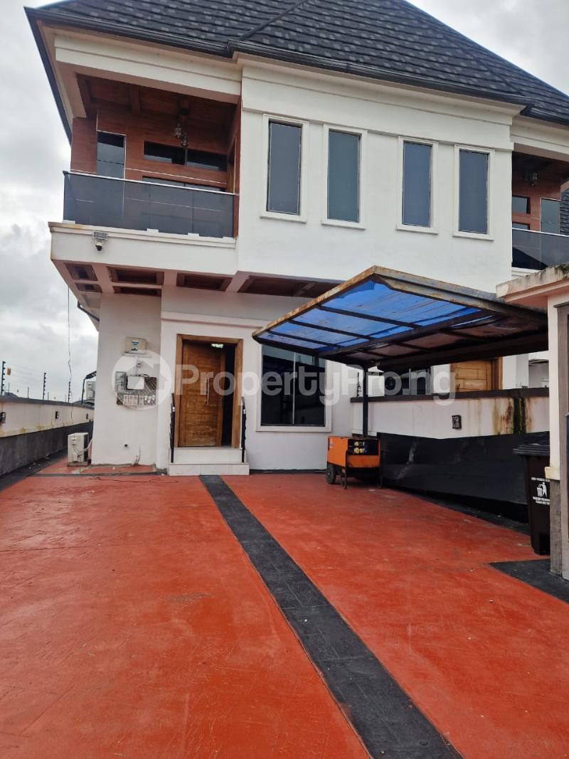 4 bedroom House for rent West End Estate Ikota Lekki Lagos