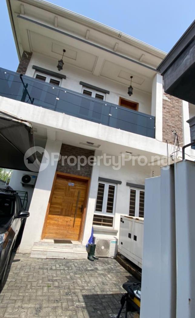 4 bedroom House for sale Off Jakande Traffic Drive, Osapa london Lekki Lagos