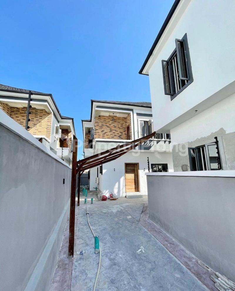 4 bedroom House for sale Z Agungi Lekki Lagos