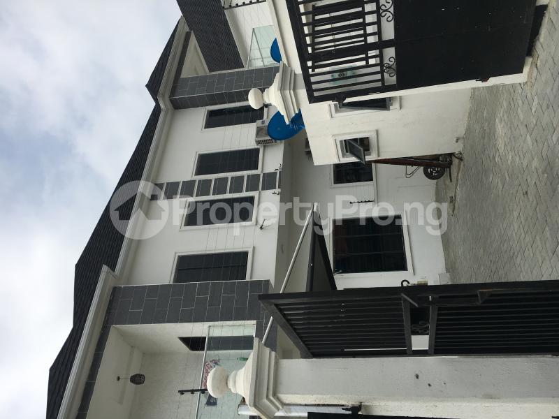 4 bedroom House for sale Lekki Lagos