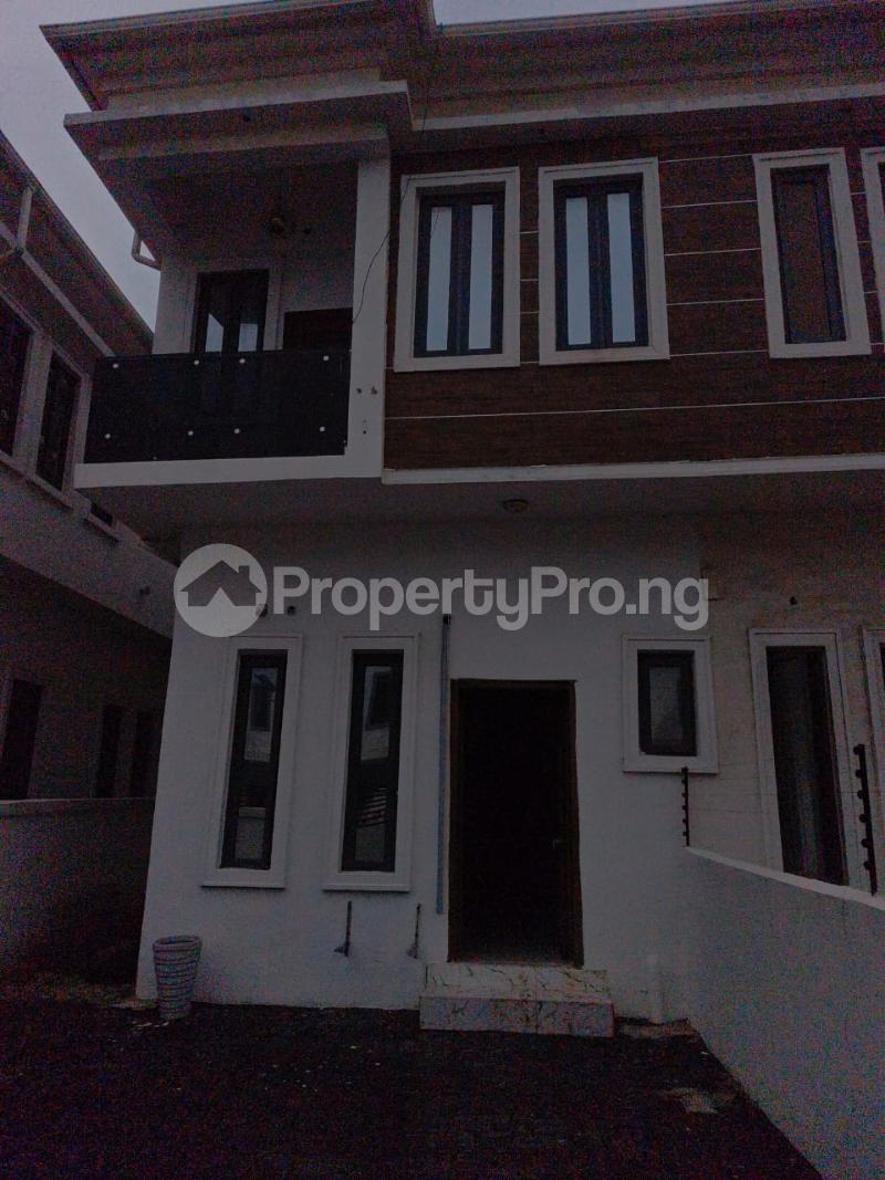 4 bedroom House for sale Highlink Royal Castle Estate, Harris Drive VGC Lekki Lagos