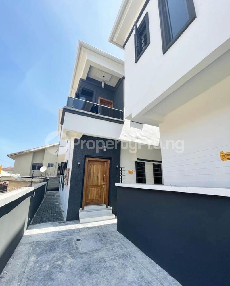 4 bedroom House for rent Tollgate chevron Lekki Lagos