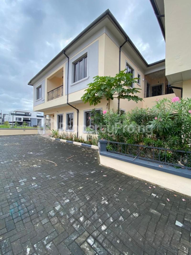 4 bedroom House for rent Victory Park Osapa london Lekki Lagos