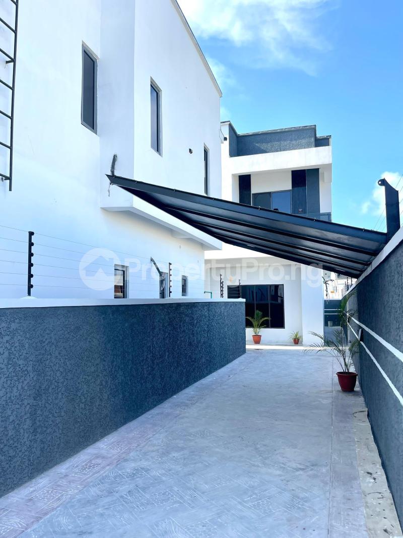 4 bedroom House for rent Ikota Lekki Lagos