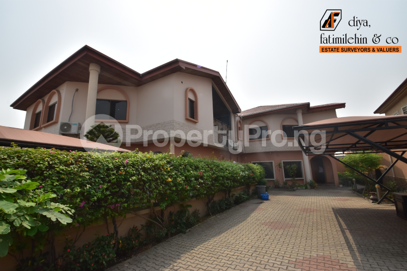 4 bedroom Flat / Apartment for rent Lekki Phase 1 Lekki Lagos