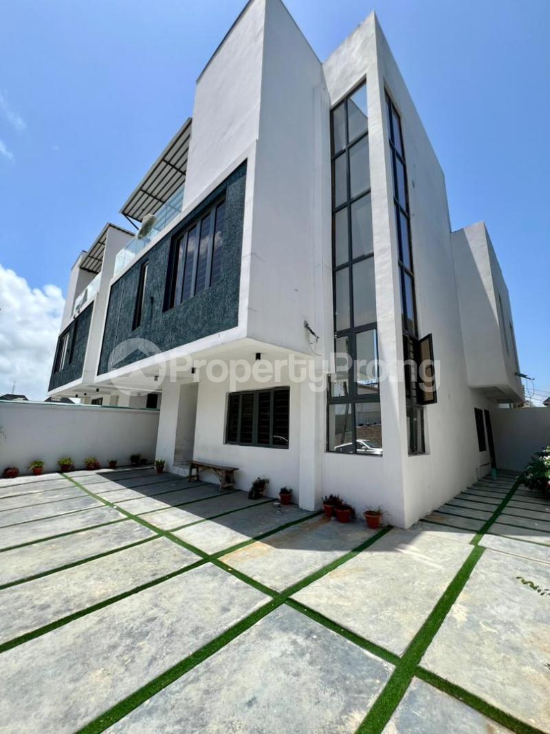 4 bedroom House for sale Ologolo Lekki Lagos
