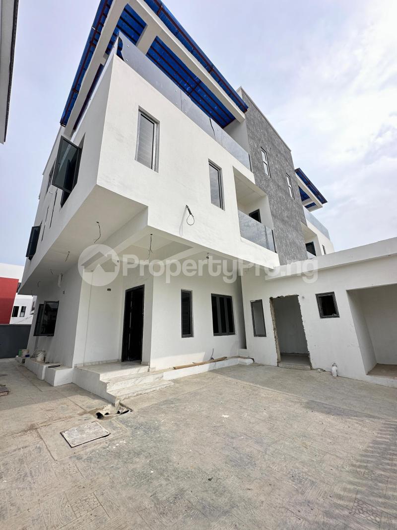 4 bedroom House for sale Lekki Lagos