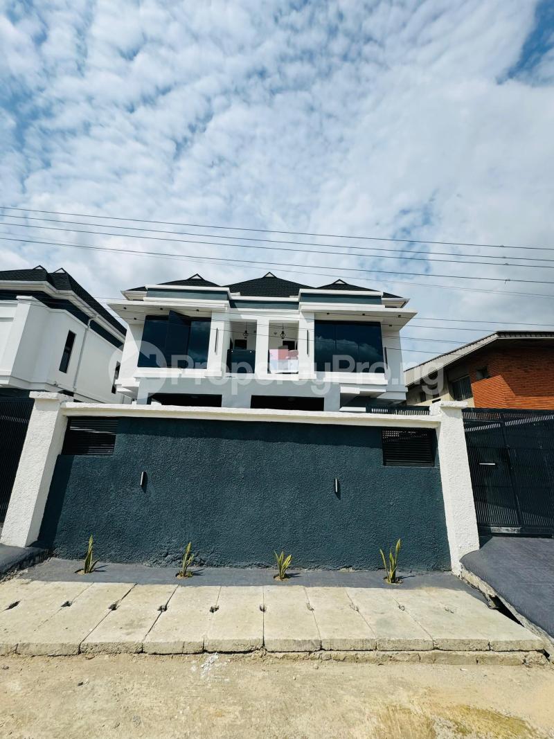 4 bedroom House for sale Adeniyi Jones Ikeja Lagos