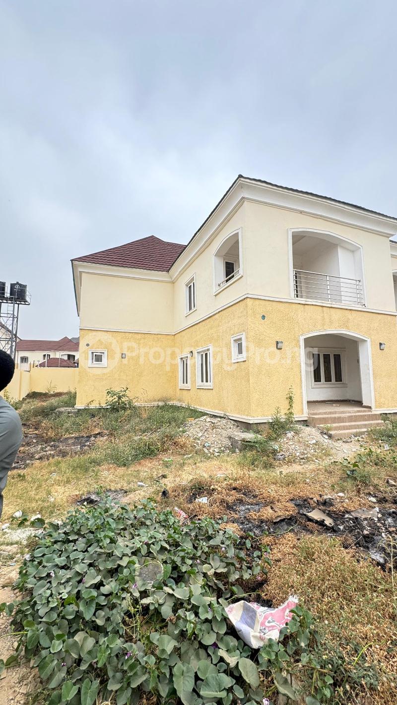 4 bedroom House for rent Guzape Abuja