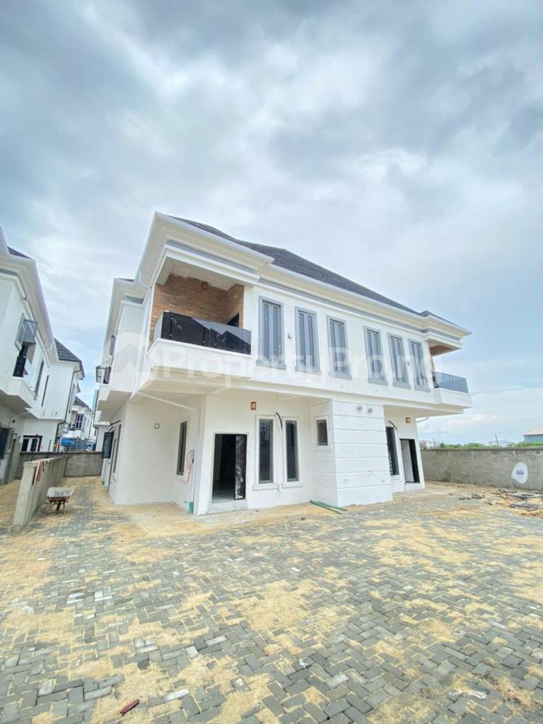 4 bedroom House for sale 2nd Toll Gate, Lekki Lagos